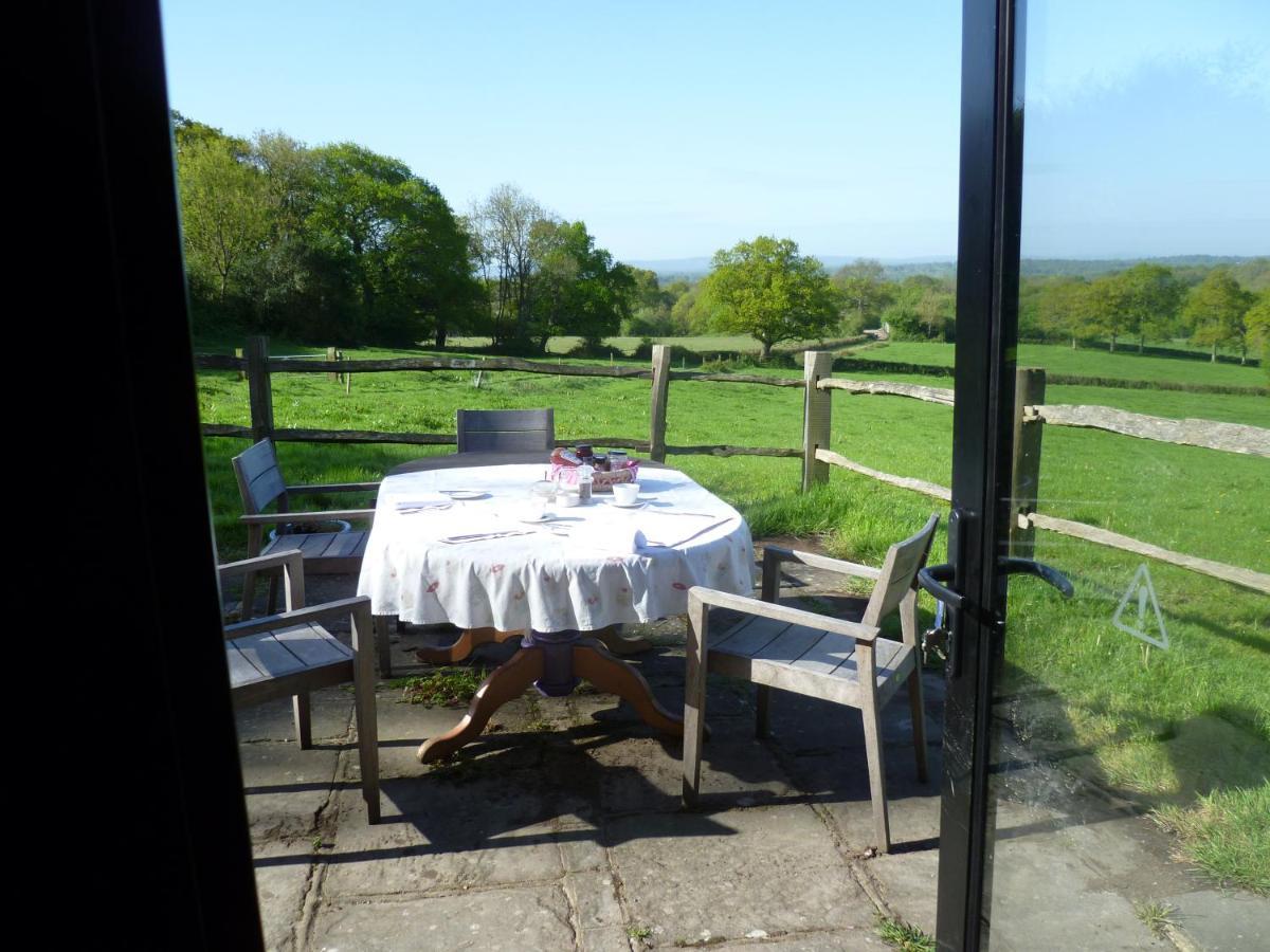 Moaps Farm B&B Support Small Business, Welcome, Check In From 5 Pm Danehill Bagian luar foto