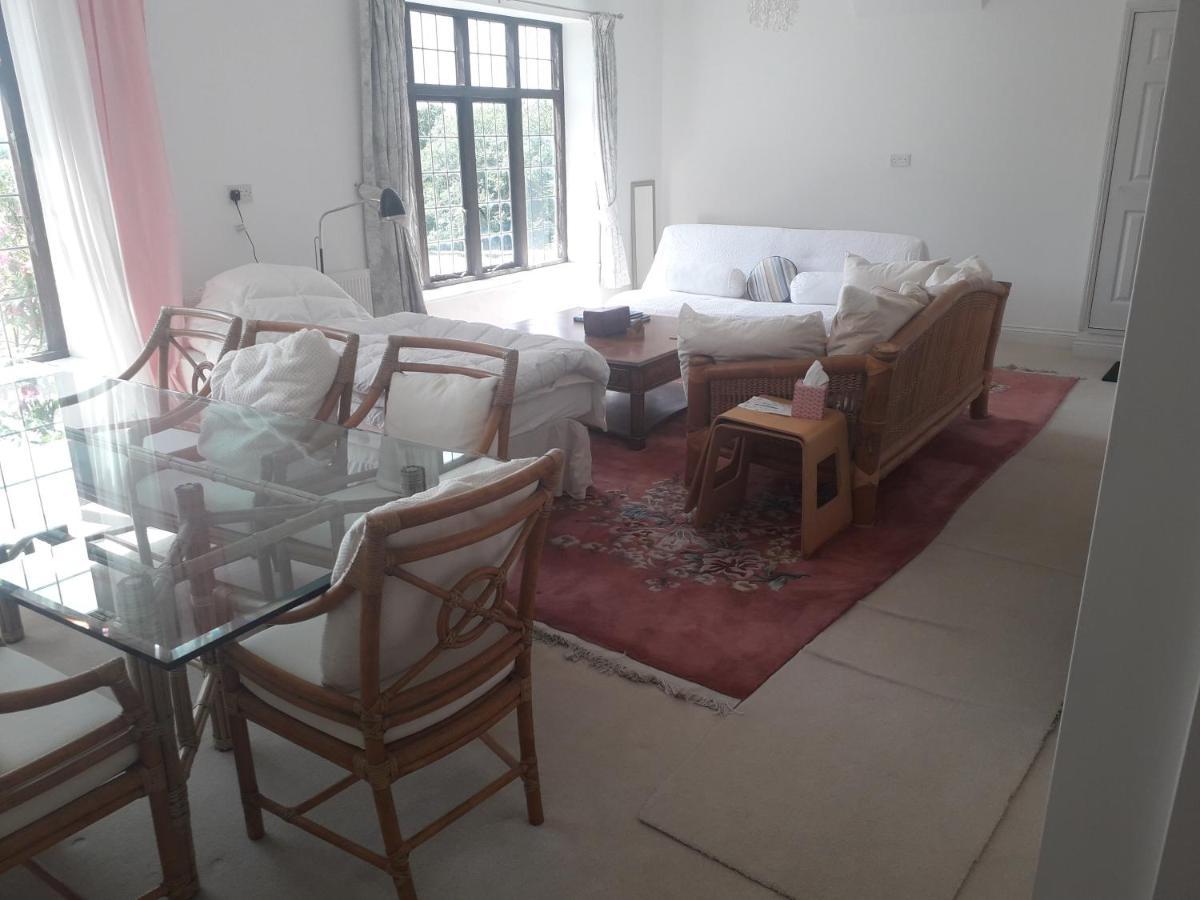 Moaps Farm B&B Support Small Business, Welcome, Check In From 5 Pm Danehill Bagian luar foto