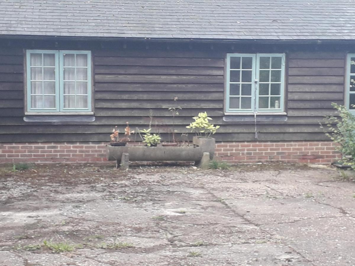 Moaps Farm B&B Support Small Business, Welcome, Check In From 5 Pm Danehill Bagian luar foto